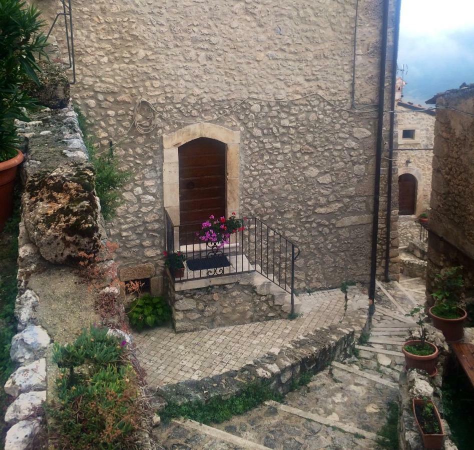 Casa A Santo Stefano Di Sessanio Villa Buitenkant foto